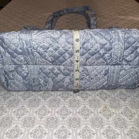 VERA BRADLEY ICONIC VERA TOTE PARK LACE - Picture 7 of 8